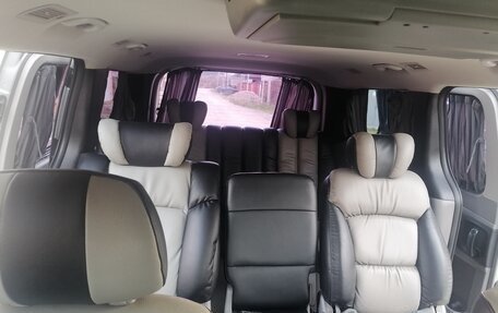 Hyundai Grand Starex Grand Starex I рестайлинг 2, 2014 год, 2 650 000 рублей, 11 фотография