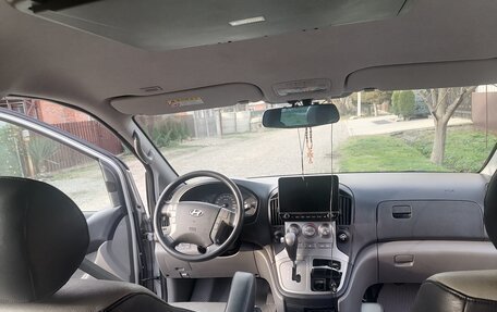 Hyundai Grand Starex Grand Starex I рестайлинг 2, 2014 год, 2 650 000 рублей, 14 фотография