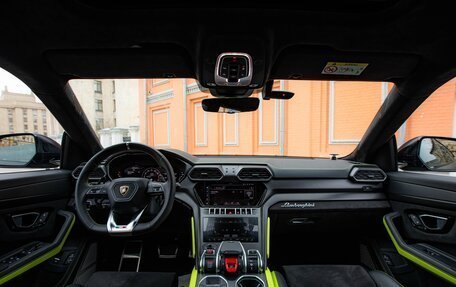 Lamborghini Urus I, 2022 год, 28 000 000 рублей, 9 фотография