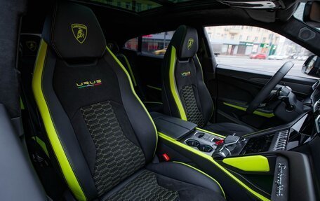 Lamborghini Urus I, 2022 год, 28 000 000 рублей, 10 фотография