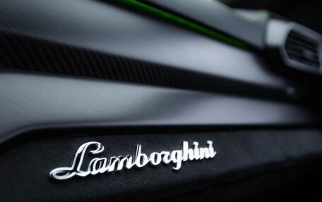 Lamborghini Urus I, 2022 год, 28 000 000 рублей, 18 фотография