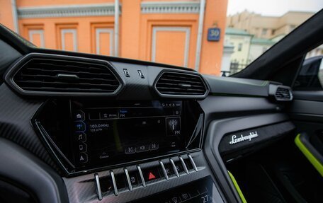 Lamborghini Urus I, 2022 год, 28 000 000 рублей, 15 фотография