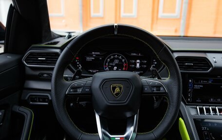 Lamborghini Urus I, 2022 год, 28 000 000 рублей, 23 фотография