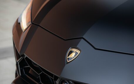 Lamborghini Urus I, 2022 год, 28 000 000 рублей, 38 фотография