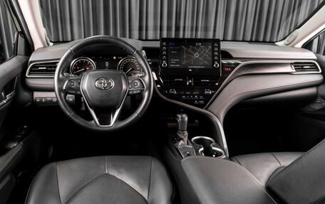 Toyota Camry, 2022 год, 4 299 000 рублей, 11 фотография