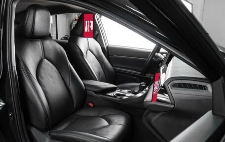 Toyota Camry, 2022 год, 4 299 000 рублей, 13 фотография