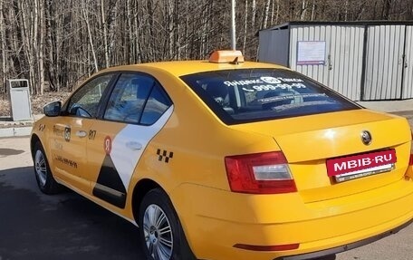 Skoda Octavia, 2018 год, 957 000 рублей, 3 фотография