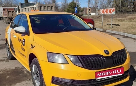 Skoda Octavia, 2018 год, 957 000 рублей, 2 фотография