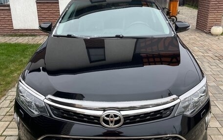 Toyota Camry, 2017 год, 2 650 000 рублей, 2 фотография
