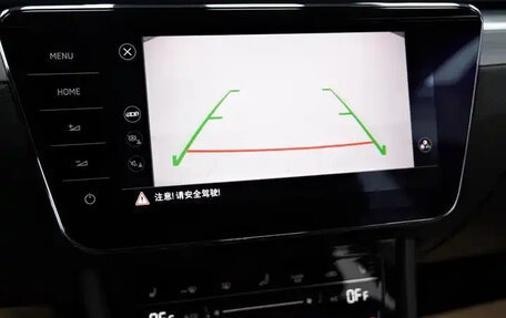 Skoda Superb III рестайлинг, 2021 год, 2 160 000 рублей, 14 фотография