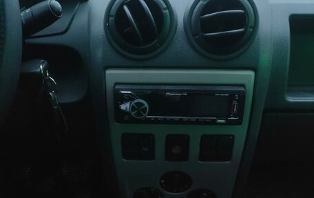 Renault Logan I, 2006 год, 330 000 рублей, 12 фотография