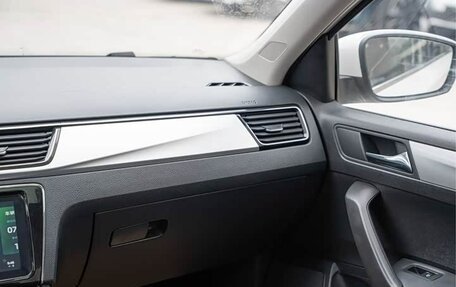 Skoda Rapid II, 2021 год, 1 450 000 рублей, 14 фотография