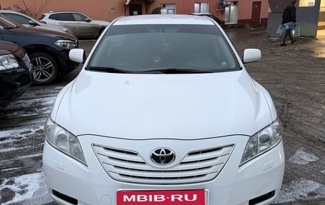 Toyota Camry, 2008 год, 1 590 000 рублей, 2 фотография