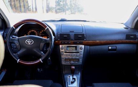 Toyota Avensis III рестайлинг, 2007 год, 900 000 рублей, 11 фотография