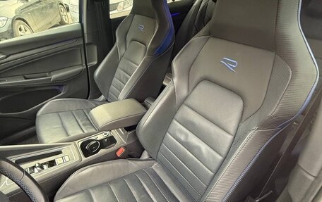 Volkswagen Golf R, 2021 год, 5 500 000 рублей, 12 фотография