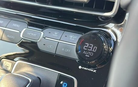 Toyota Aqua, 2022 год, 1 250 000 рублей, 17 фотография