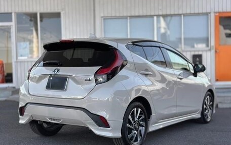 Toyota Aqua, 2022 год, 1 250 000 рублей, 22 фотография