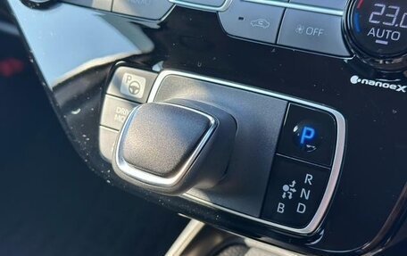 Toyota Aqua, 2022 год, 1 250 000 рублей, 28 фотография