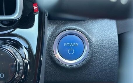 Toyota Aqua, 2022 год, 1 250 000 рублей, 27 фотография