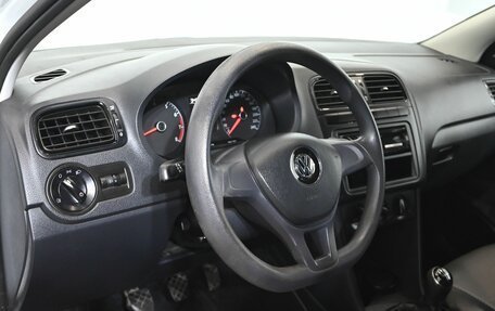 Volkswagen Polo VI (EU Market), 2018 год, 950 000 рублей, 16 фотография