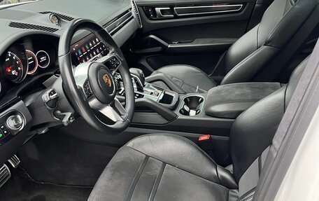 Porsche Cayenne III, 2022 год, 13 550 000 рублей, 12 фотография