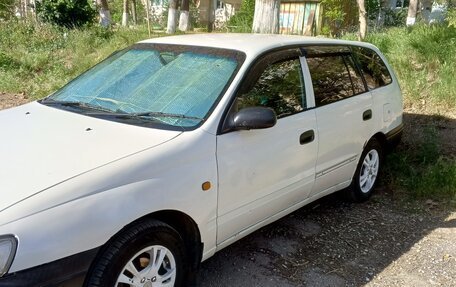 Toyota Caldina, 2000 год, 350 000 рублей, 3 фотография