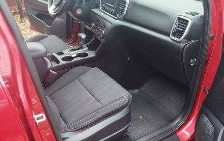 KIA Sportage IV рестайлинг, 2020 год, 2 525 000 рублей, 4 фотография