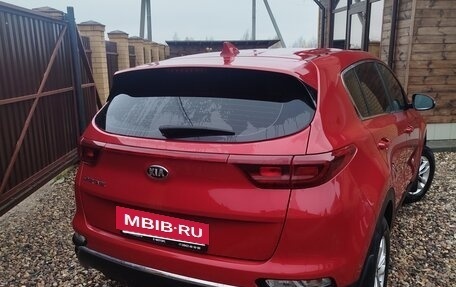 KIA Sportage IV рестайлинг, 2020 год, 2 525 000 рублей, 8 фотография