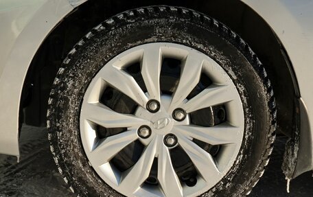 Hyundai Solaris II рестайлинг, 2013 год, 799 000 рублей, 19 фотография