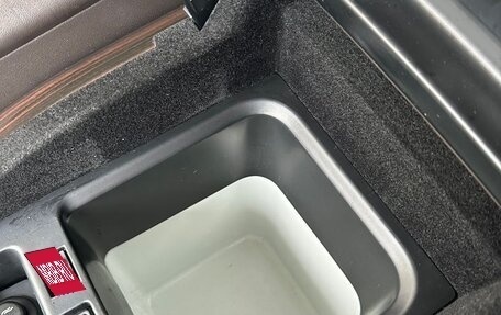 Land Rover Range Rover IV рестайлинг, 2017 год, 5 250 000 рублей, 17 фотография