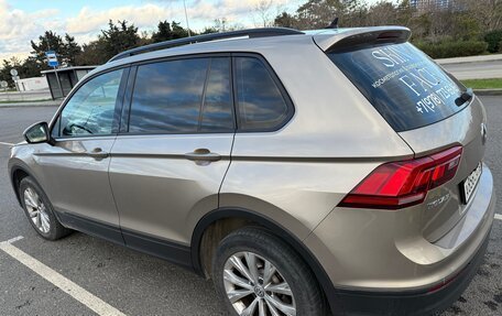 Volkswagen Tiguan II, 2017 год, 1 800 000 рублей, 2 фотография