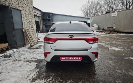 KIA Rio III рестайлинг, 2017 год, 950 000 рублей, 4 фотография