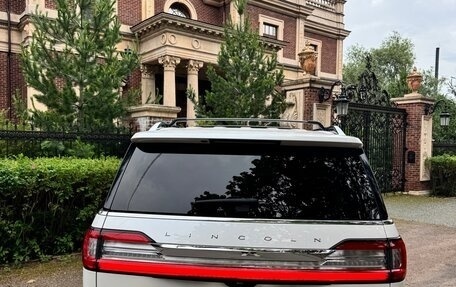 Lincoln Navigator, 2018 год, 6 490 000 рублей, 16 фотография