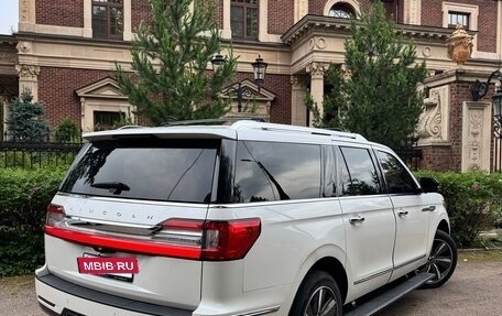 Lincoln Navigator, 2018 год, 6 490 000 рублей, 15 фотография