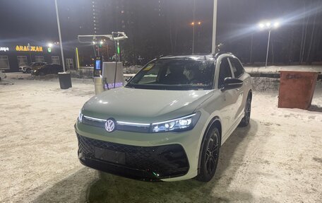 Volkswagen Tiguan, 2025 год, 4 950 000 рублей, 3 фотография