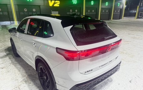 Volkswagen Tiguan, 2025 год, 4 950 000 рублей, 4 фотография