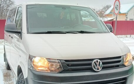 Volkswagen Caravelle T5, 2013 год, 1 720 000 рублей, 1 фотография