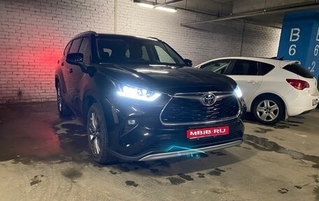 Toyota Highlander, 2024 год, 5 300 000 рублей, 1 фотография