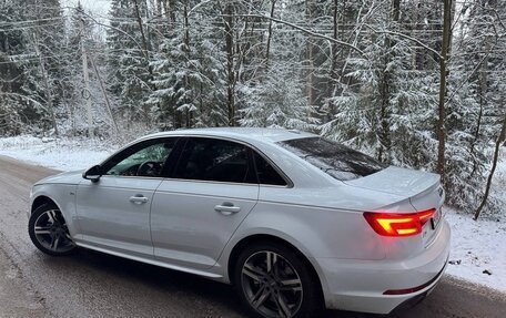 Audi A4, 2018 год, 3 200 000 рублей, 3 фотография