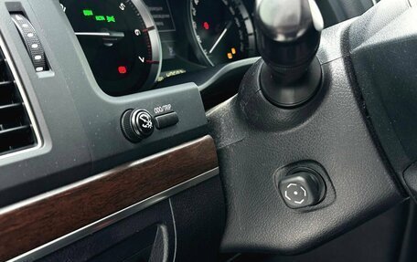 Toyota Land Cruiser 200, 2016 год, 4 300 000 рублей, 11 фотография