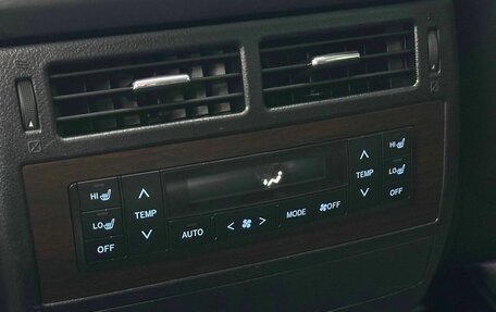 Toyota Land Cruiser 200, 2016 год, 4 300 000 рублей, 17 фотография