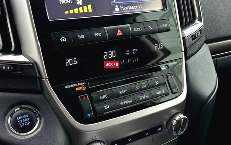 Toyota Land Cruiser 200, 2016 год, 4 300 000 рублей, 14 фотография