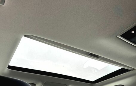 Toyota Land Cruiser 200, 2016 год, 4 300 000 рублей, 19 фотография