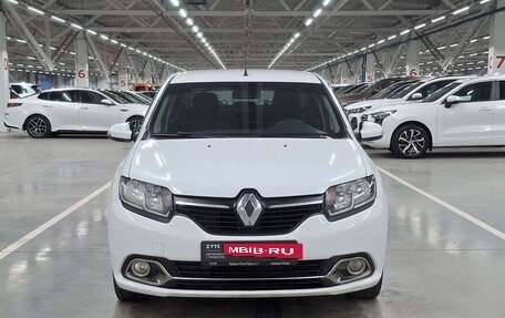 Renault Logan II, 2017 год, 750 000 рублей, 2 фотография