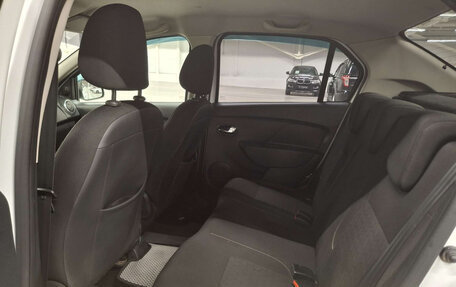 Renault Logan II, 2017 год, 750 000 рублей, 12 фотография