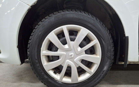 Renault Logan II, 2017 год, 750 000 рублей, 18 фотография