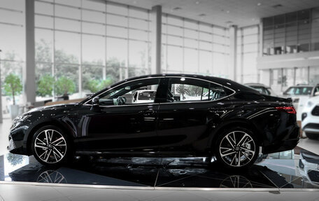 Toyota Camry, 2024 год, 5 050 000 рублей, 4 фотография