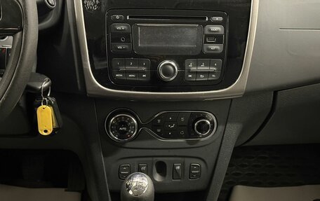 Renault Sandero II рестайлинг, 2015 год, 800 000 рублей, 10 фотография