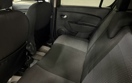 Renault Sandero II рестайлинг, 2015 год, 800 000 рублей, 8 фотография