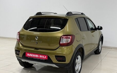 Renault Sandero II рестайлинг, 2015 год, 800 000 рублей, 4 фотография